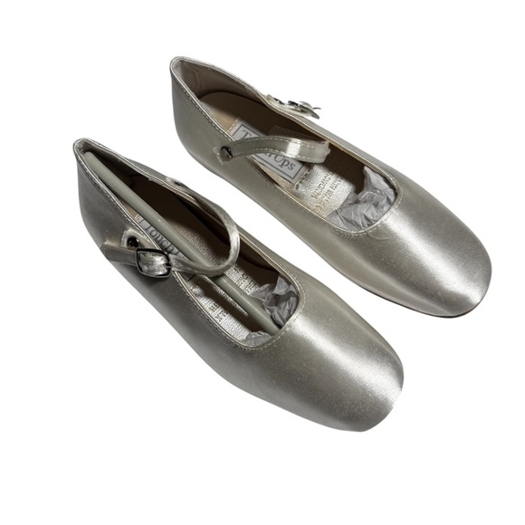 Touch Ups Jill White Ballet Flats Satin Size 10M NEW IN BOX Girls Mary Jane - Picture 2 of 12